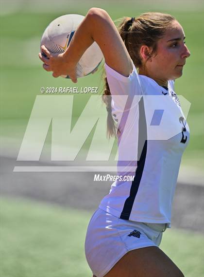 Thumbnail 2 in Hendrickson vs. Port Neches-Groves (UIL Soccer 5A Region 3 Regional Semifinal) photogallery.