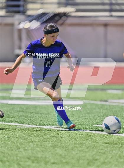 Thumbnail 2 in Hendrickson vs. Port Neches-Groves (UIL Soccer 5A Region 3 Regional Semifinal) photogallery.