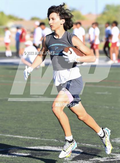 Thumbnail 1 in Centennial vs. Deer Valley (Pinnacle 7-on-7 Tournament) photogallery.