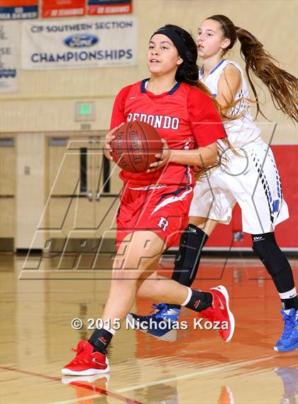 Thumbnail 3 in Windward vs. Redondo Union (Battle at the Beach Classic) photogallery.