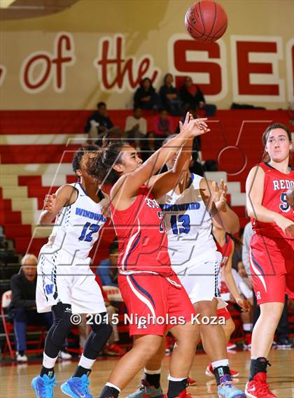 Thumbnail 2 in Windward vs. Redondo Union (Battle at the Beach Classic) photogallery.