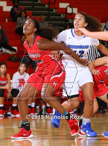 Thumbnail 3 in Windward vs. Redondo Union (Battle at the Beach Classic) photogallery.