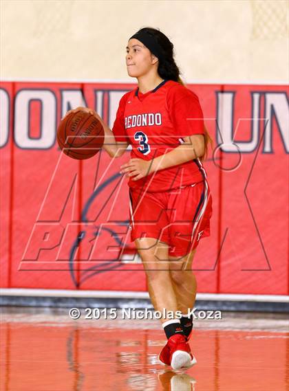 Thumbnail 2 in Windward vs. Redondo Union (Battle at the Beach Classic) photogallery.
