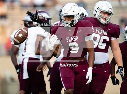 Thumbnail 3 in Rowlett vs Plano photogallery.