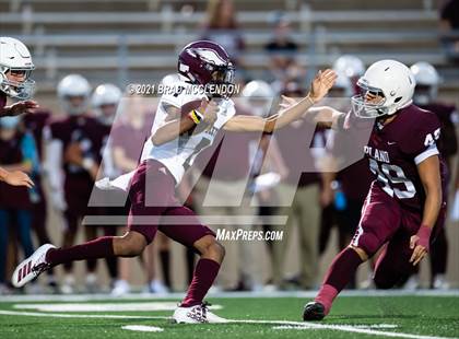 Thumbnail 3 in Rowlett vs Plano photogallery.