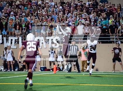 Thumbnail 3 in Rowlett vs Plano photogallery.