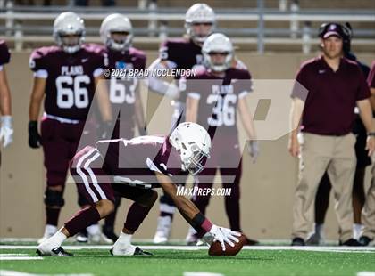 Thumbnail 3 in Rowlett vs Plano photogallery.