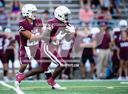 Thumbnail 3 in Rowlett vs Plano photogallery.