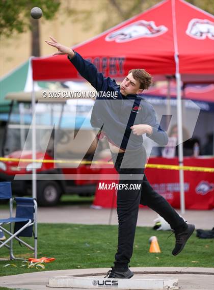 Thumbnail 3 in Devon Allen Invitational (Shot Put) photogallery.