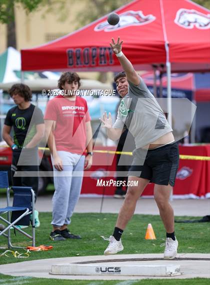 Thumbnail 3 in Devon Allen Invitational (Shot Put) photogallery.