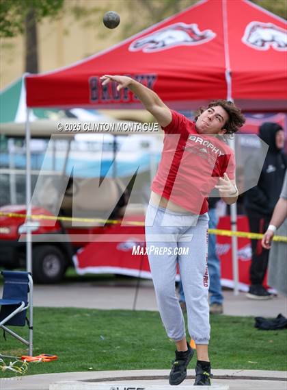 Thumbnail 2 in Devon Allen Invitational (Shot Put) photogallery.