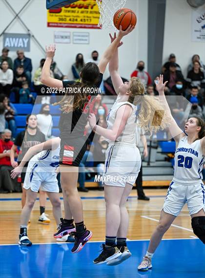 Thumbnail 1 in Neah Bay @ Mount Vernon Christian (1B District 1/2/3 Playoffs)  photogallery.