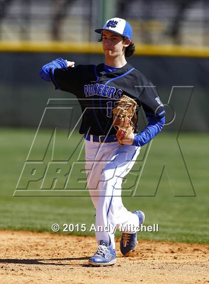 Thumbnail 2 in Hixson vs Warren County photogallery.