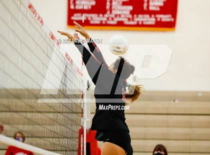 Thumbnail 2 in Lake Highland Prep @ Cardinal Gibbons photogallery.
