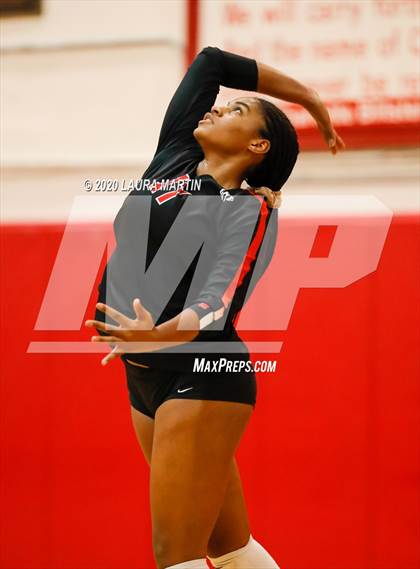 Thumbnail 3 in Lake Highland Prep @ Cardinal Gibbons photogallery.