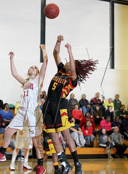 Thumbnail 2 in Carondelet vs Berkeley (Campolindo/Bentley Shootout) photogallery.