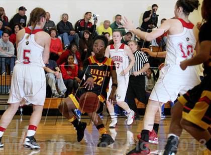Thumbnail 1 in Carondelet vs Berkeley (Campolindo/Bentley Shootout) photogallery.