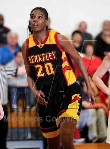 Thumbnail 3 in Carondelet vs Berkeley (Campolindo/Bentley Shootout) photogallery.