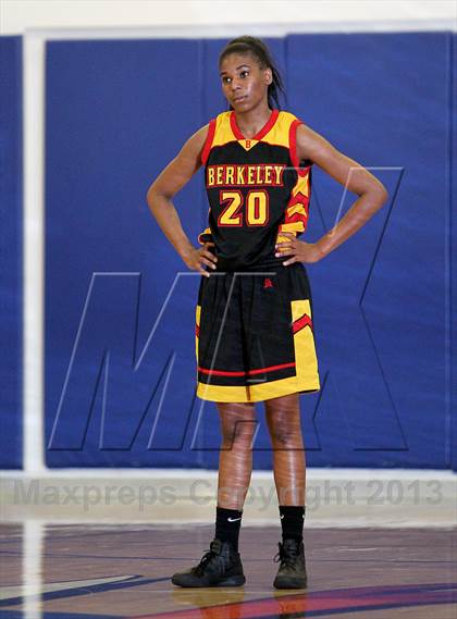 Thumbnail 2 in Carondelet vs Berkeley (Campolindo/Bentley Shootout) photogallery.