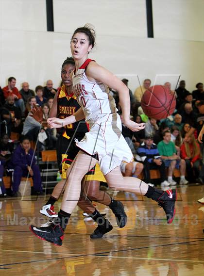 Thumbnail 3 in Carondelet vs Berkeley (Campolindo/Bentley Shootout) photogallery.