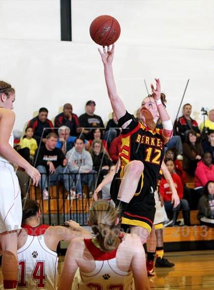 Thumbnail 2 in Carondelet vs Berkeley (Campolindo/Bentley Shootout) photogallery.