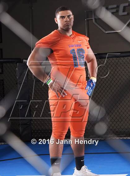 Thumbnail 1 in Bishop Gorman (2016 Preseason Top 25 Early Contenders Photo Shoot)  photogallery.