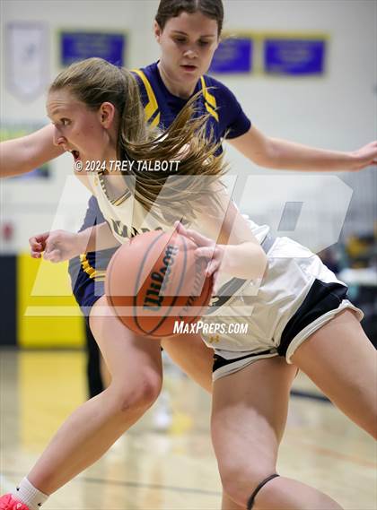 Thumbnail 3 in Spencerport @ Honeoye Falls-Lima photogallery.