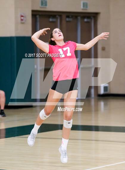 Thumbnail 2 in Great Oak @ Murrieta Mesa photogallery.
