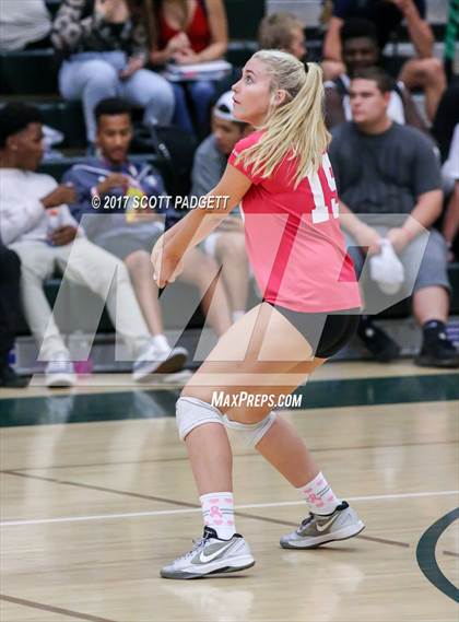 Thumbnail 1 in Great Oak @ Murrieta Mesa photogallery.