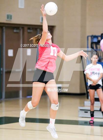 Thumbnail 1 in Great Oak @ Murrieta Mesa photogallery.