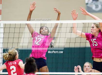Thumbnail 3 in Great Oak @ Murrieta Mesa photogallery.
