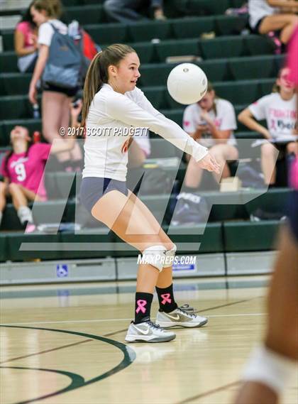 Thumbnail 2 in Great Oak @ Murrieta Mesa photogallery.