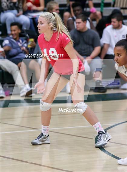 Thumbnail 3 in Great Oak @ Murrieta Mesa photogallery.