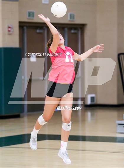 Thumbnail 3 in Great Oak @ Murrieta Mesa photogallery.