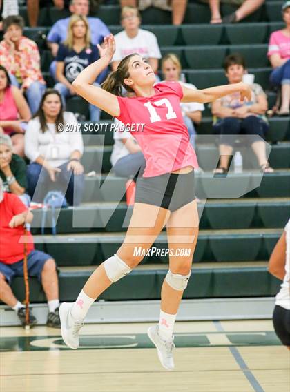 Thumbnail 3 in Great Oak @ Murrieta Mesa photogallery.