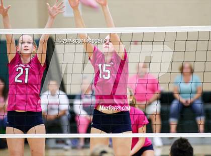 Thumbnail 1 in Great Oak @ Murrieta Mesa photogallery.