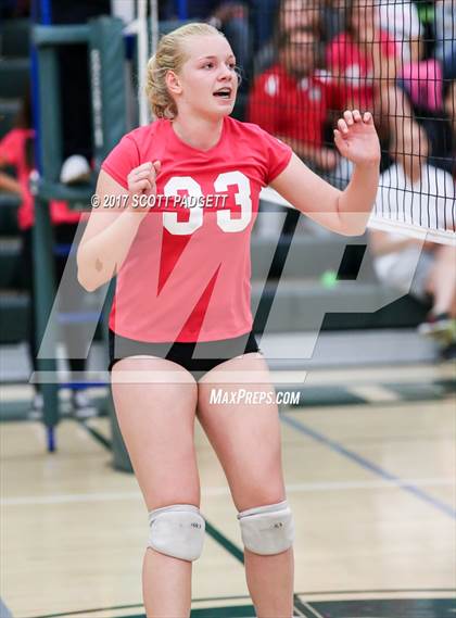 Thumbnail 1 in Great Oak @ Murrieta Mesa photogallery.