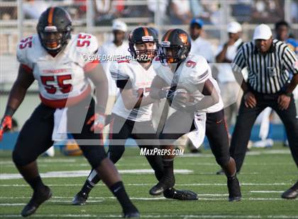 Thumbnail 3 in Northwestern vs Booker T Washington photogallery.