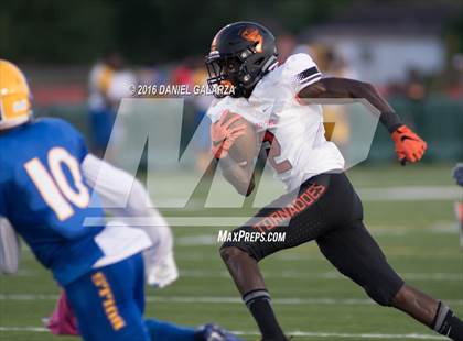 Thumbnail 1 in Northwestern vs Booker T Washington photogallery.