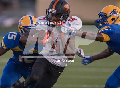 Thumbnail 1 in Northwestern vs Booker T Washington photogallery.