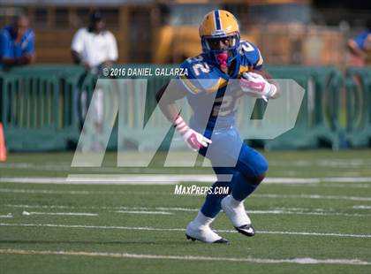 Thumbnail 1 in Northwestern vs Booker T Washington photogallery.