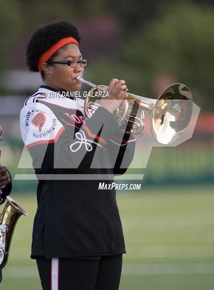 Thumbnail 2 in Northwestern vs Booker T Washington photogallery.