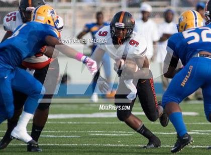 Thumbnail 2 in Northwestern vs Booker T Washington photogallery.