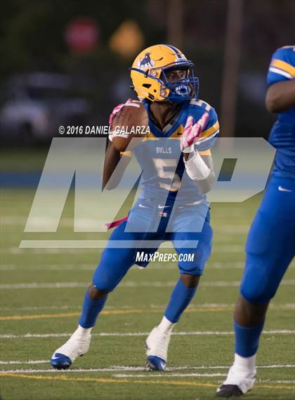 Thumbnail 2 in Northwestern vs Booker T Washington photogallery.