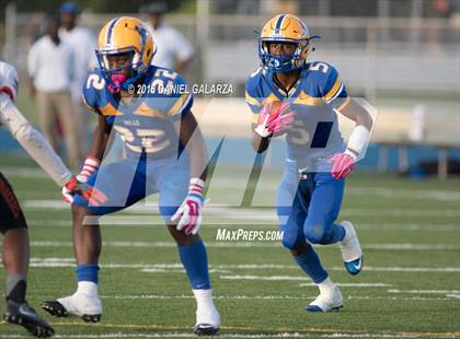 Thumbnail 1 in Northwestern vs Booker T Washington photogallery.