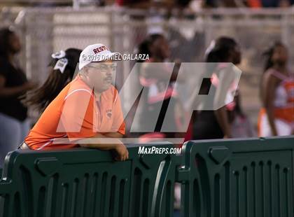 Thumbnail 3 in Northwestern vs Booker T Washington photogallery.