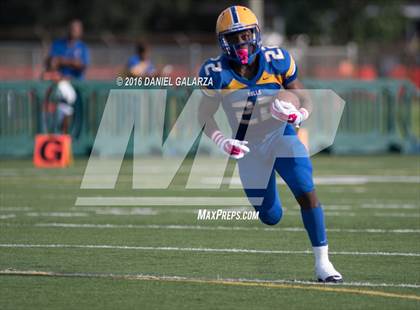 Thumbnail 2 in Northwestern vs Booker T Washington photogallery.