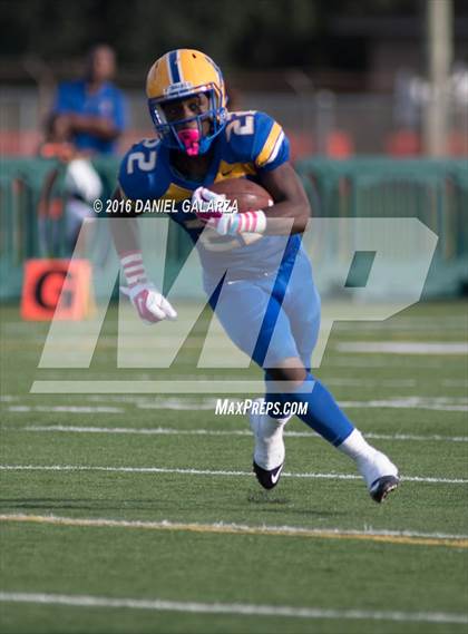 Thumbnail 2 in Northwestern vs Booker T Washington photogallery.