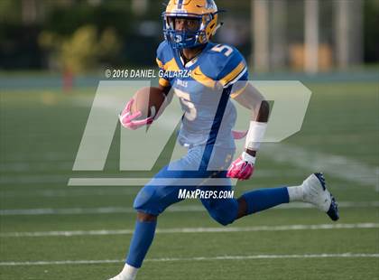 Thumbnail 1 in Northwestern vs Booker T Washington photogallery.