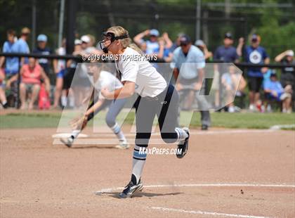 Thumbnail 1 in Pinckneyville vs. Mater Dei (IHSA 2A Super-Sectional) photogallery.
